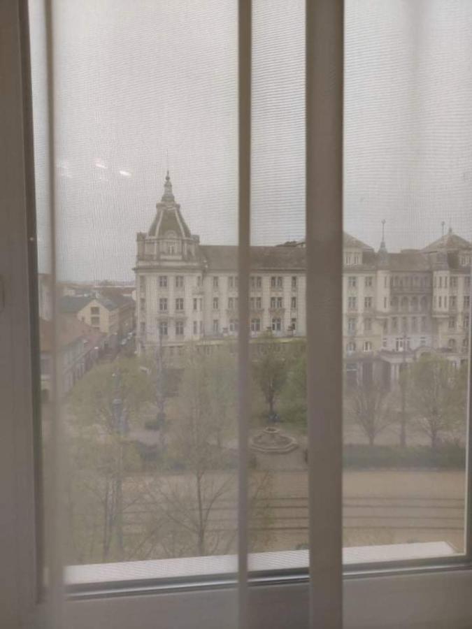 Alfoeldi Palace Apartman Debrecen Ngoại thất bức ảnh