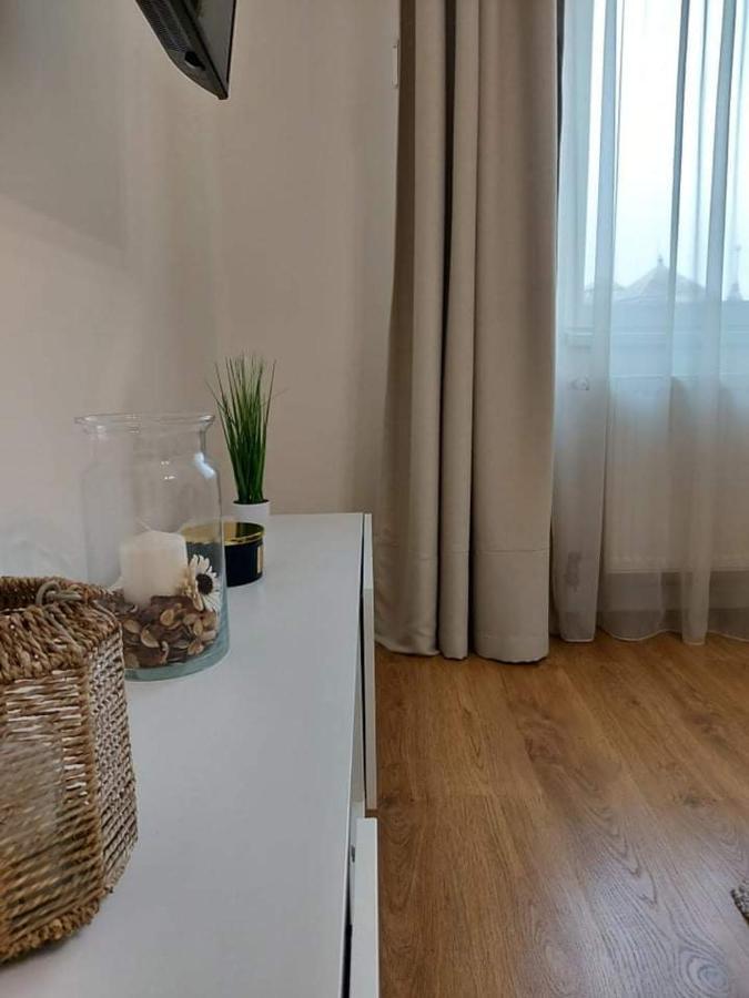 Alfoeldi Palace Apartman Debrecen Ngoại thất bức ảnh