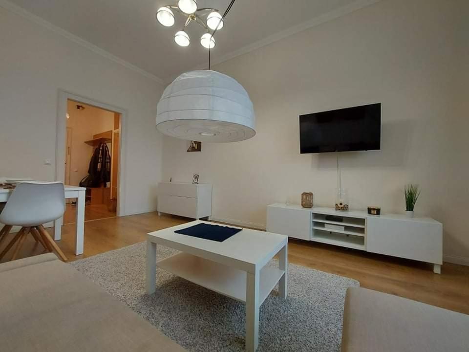 Alfoeldi Palace Apartman Debrecen Ngoại thất bức ảnh