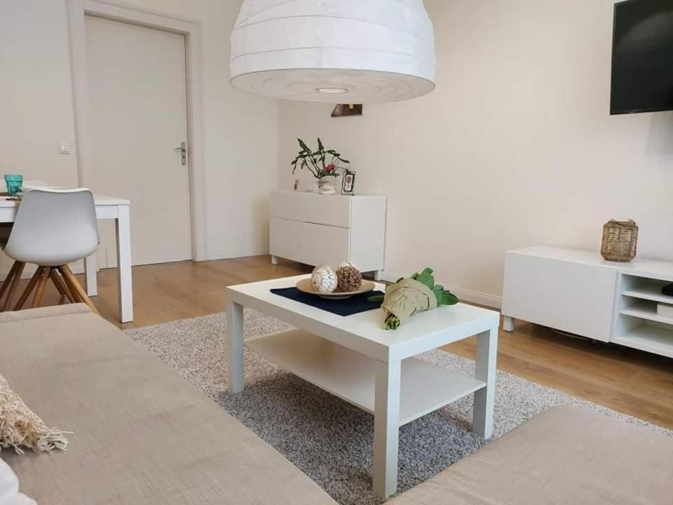 Alfoeldi Palace Apartman Debrecen Ngoại thất bức ảnh