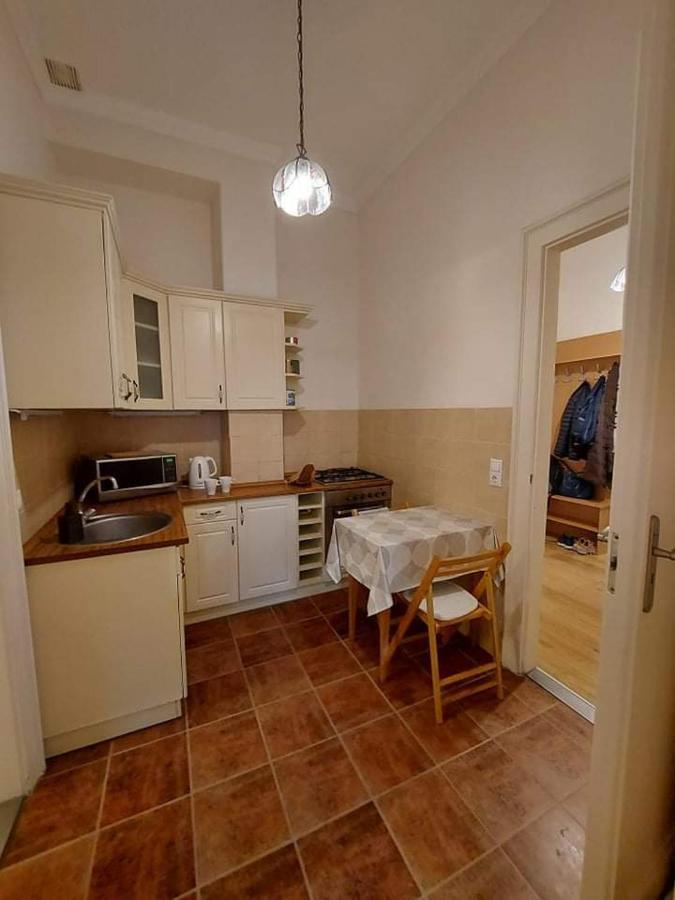 Alfoeldi Palace Apartman Debrecen Ngoại thất bức ảnh