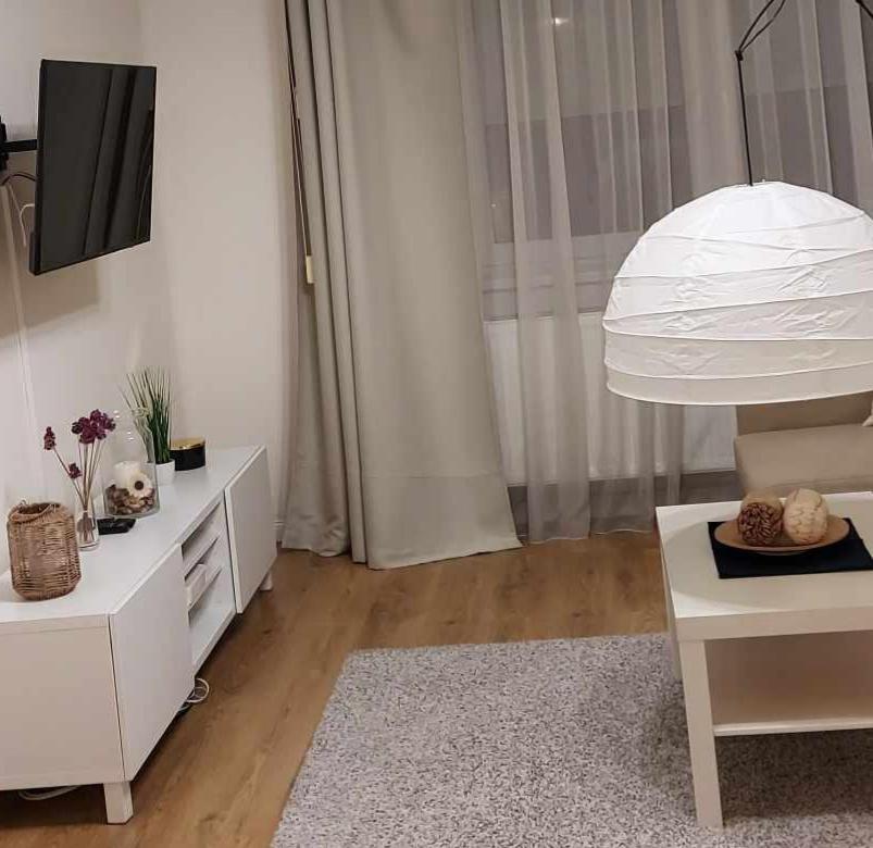 Alfoeldi Palace Apartman Debrecen Ngoại thất bức ảnh