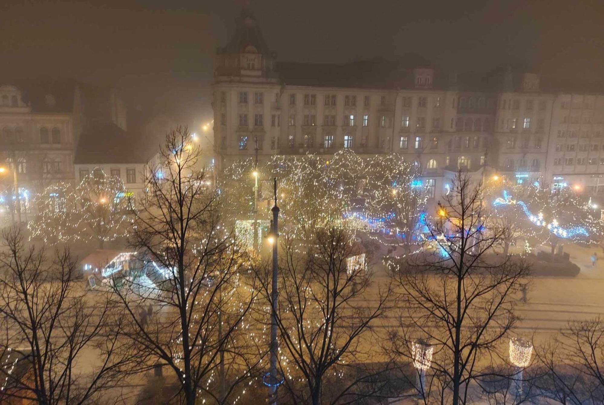Alfoeldi Palace Apartman Debrecen Ngoại thất bức ảnh