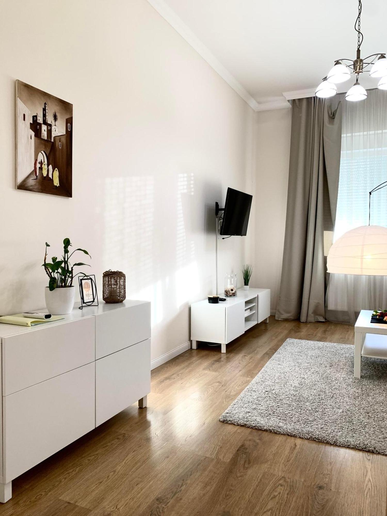 Alfoeldi Palace Apartman Debrecen Ngoại thất bức ảnh